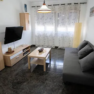 https://playa-burrero.in-canary-islands.com